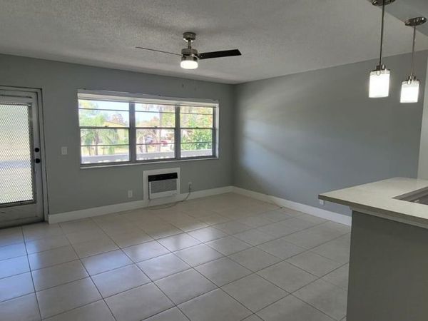 202 Canterbury I, Unit 202, West Palm Beach, FL 33417