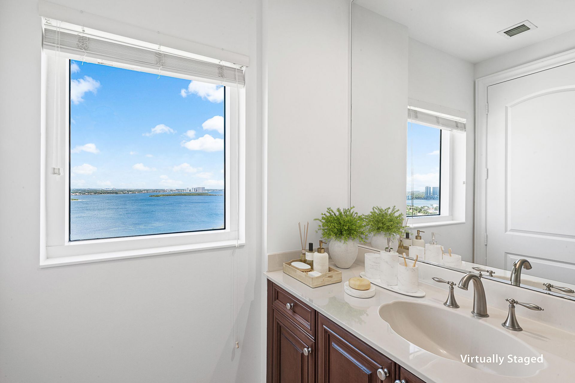 4600 N Ocean Drive, Unit 1903, Singer Island, FL 33404 Photo