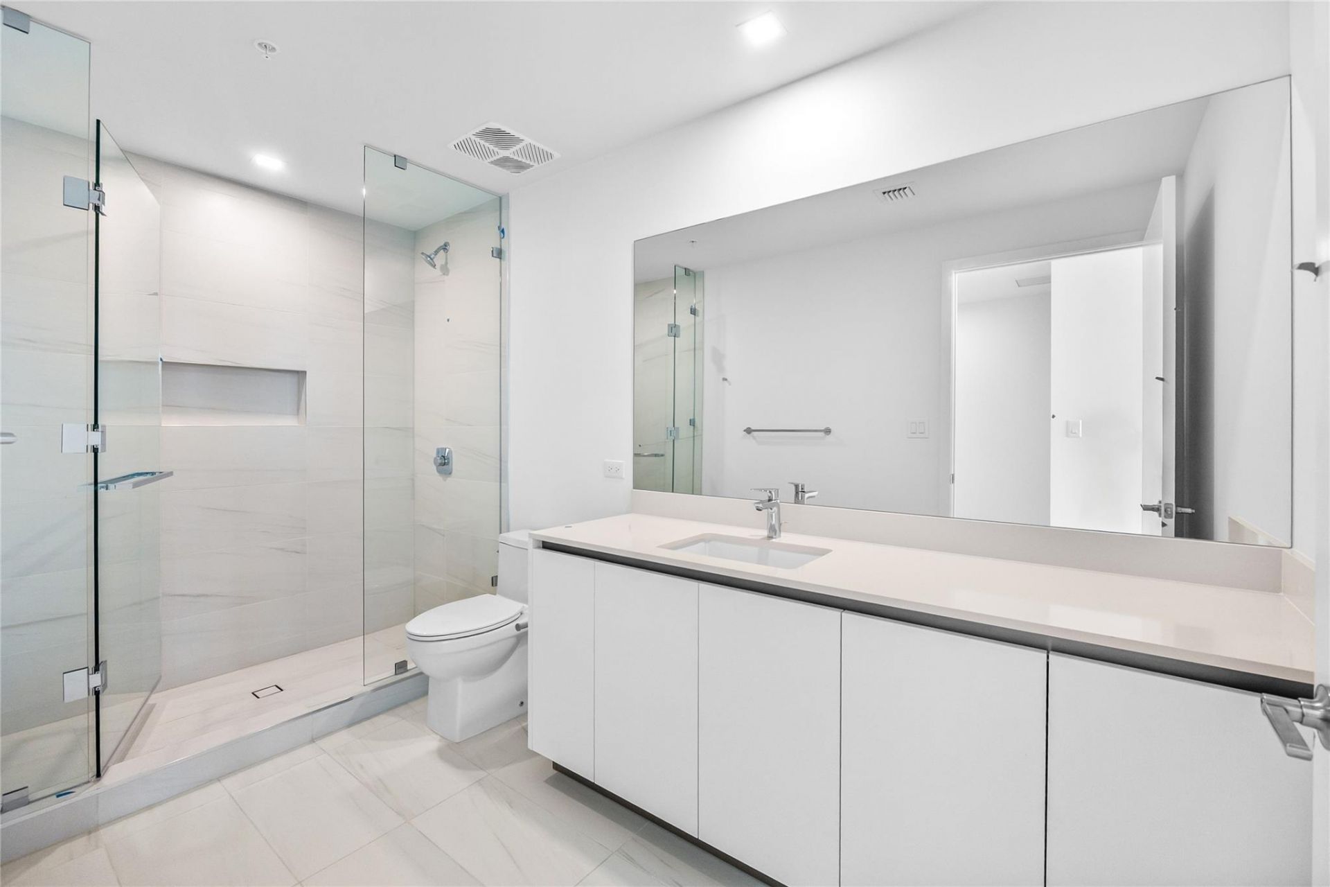 900 N Ocean Boulevard, Unit 702, Pompano Beach, FL 33062 Photo