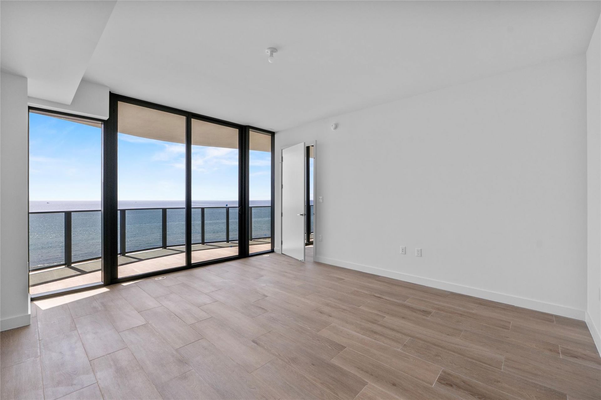 900 N Ocean Boulevard, Unit 702, Pompano Beach, FL 33062 Photo