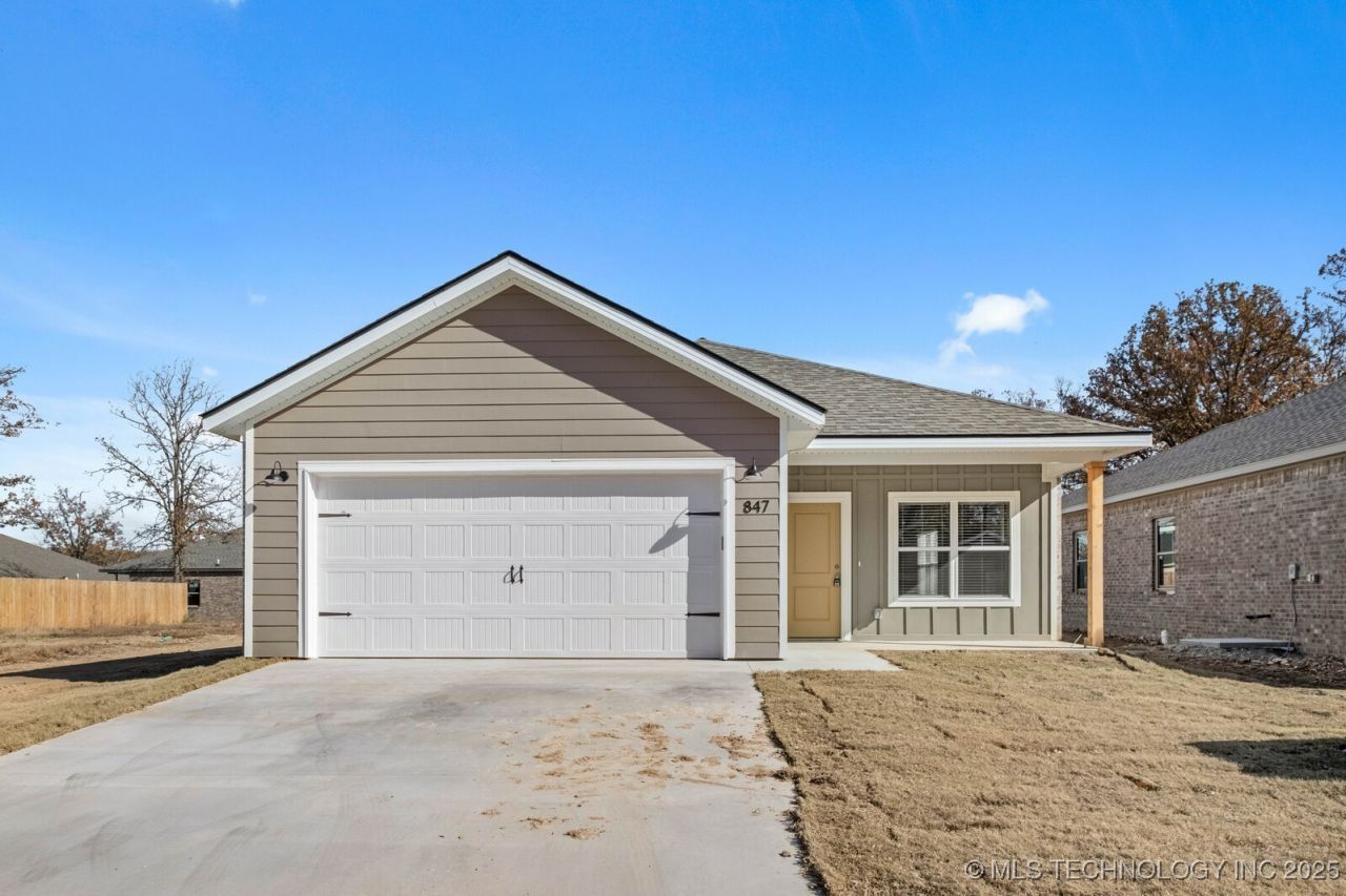 847 Snyder Springs Loop, Watts, OK 74964 Main Photo