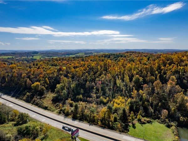 7535 E Route 22, New Alexandria, PA 15684