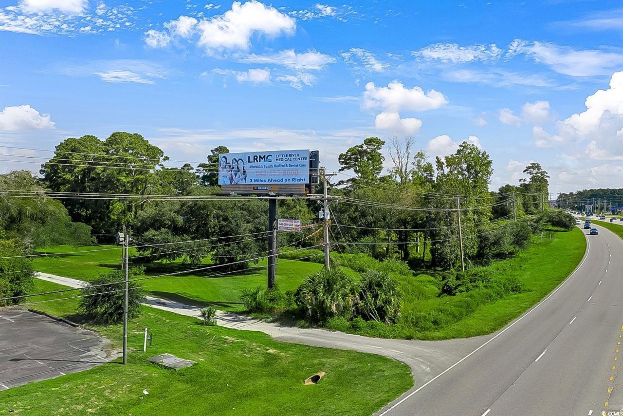 1021 Highway 17 Photo 4