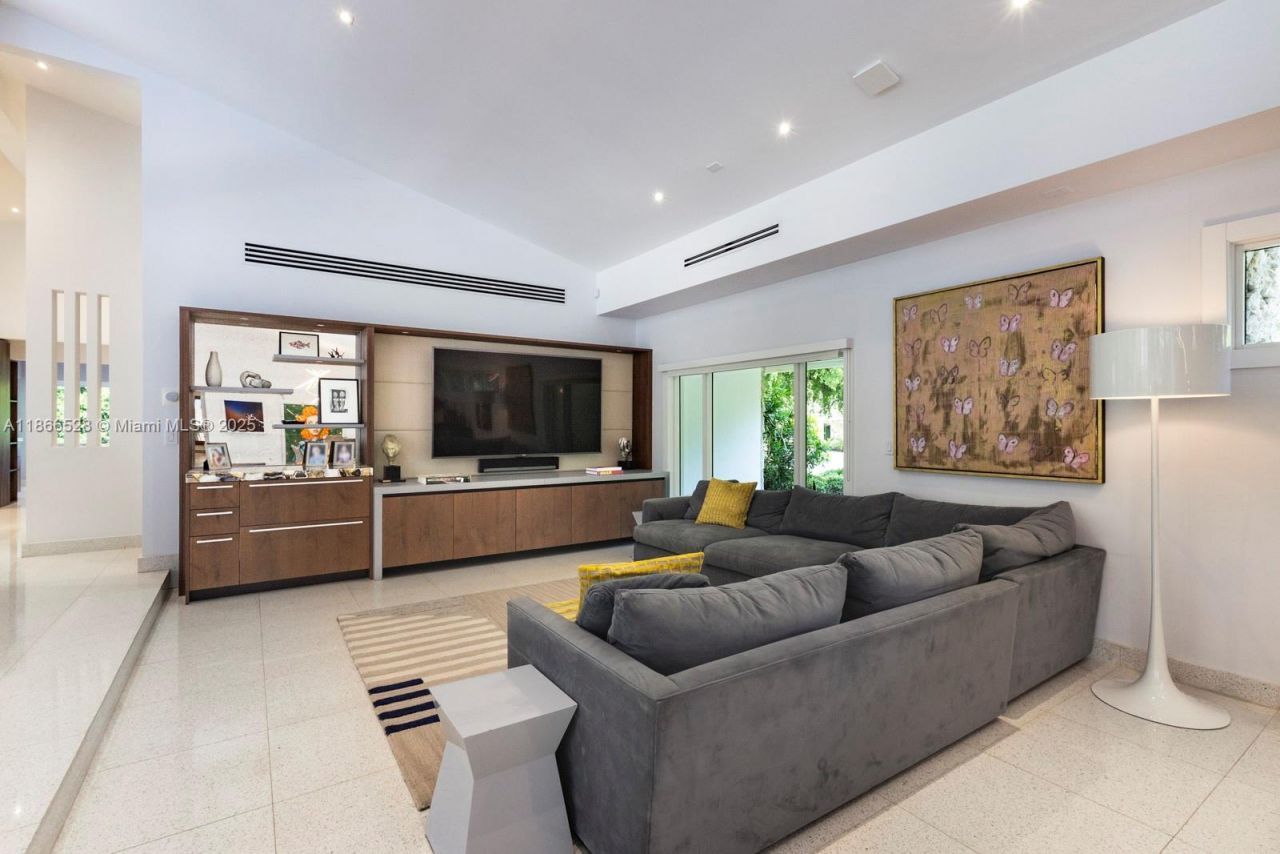 5780 Las Palmas Dr, Coral Gables, FL 33156 Photo