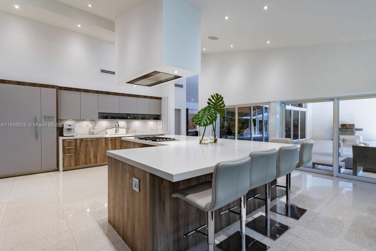 5780 Las Palmas Dr, Coral Gables, FL 33156 Photo