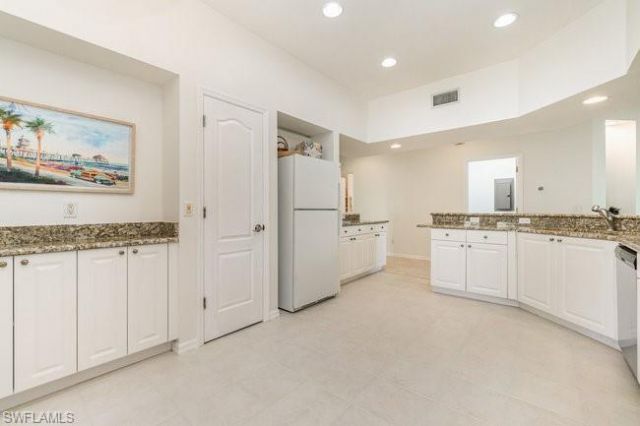 9021 Las Maderas Dr, Unit 202, Bonita Springs, FL 34135 Photo