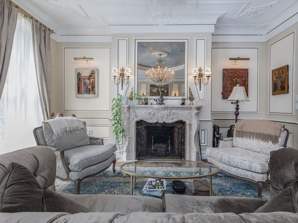 11 Chestnut Street, Boston, MA 02108