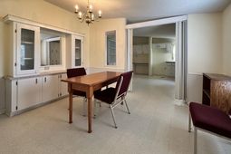 248 Majesty St. photo 4