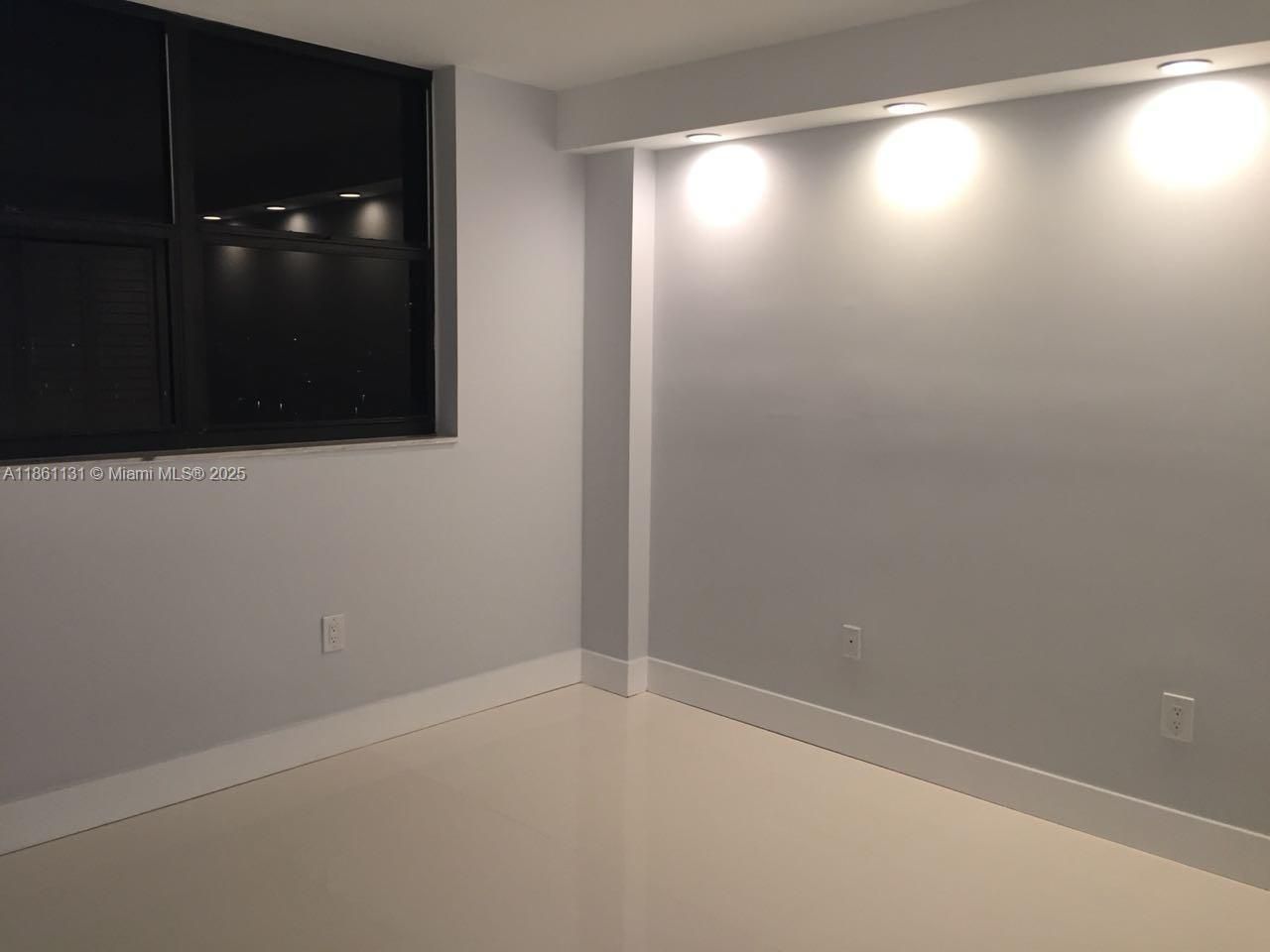 210 174th St, Unit 1003, Sunny Isles Beach, FL 33160 Photo