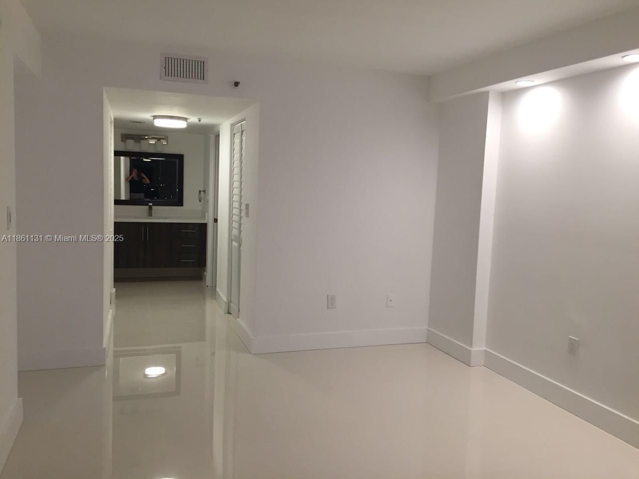 210 174th St, Unit 1003, Sunny Isles Beach, FL 33160 Photo