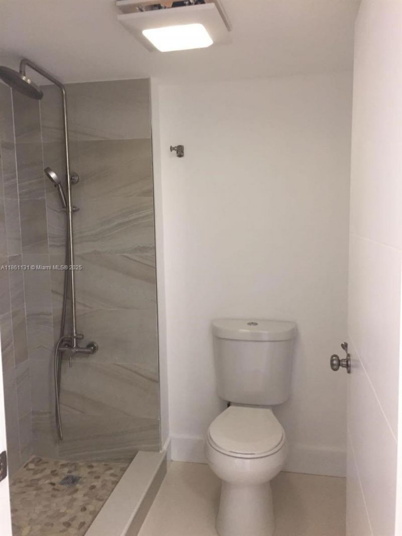 210 174th St, Unit 1003, Sunny Isles Beach, FL 33160 Photo