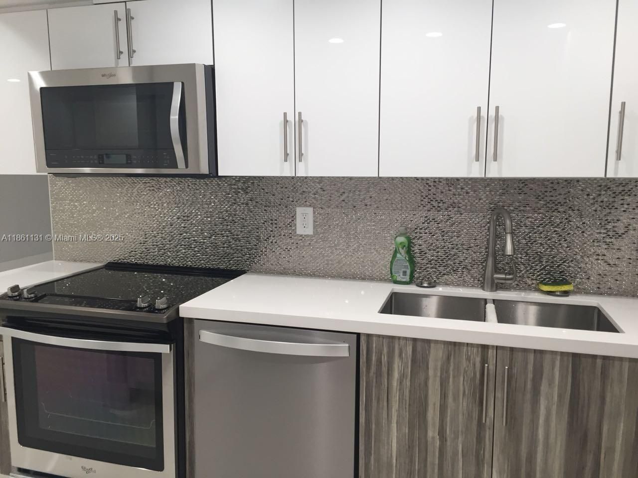 210 174th St, Unit 1003, Sunny Isles Beach, FL 33160 Photo