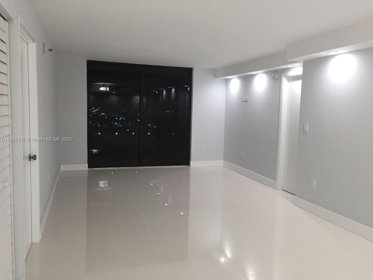 210 174th St, Unit 1003, Sunny Isles Beach, FL 33160 Photo