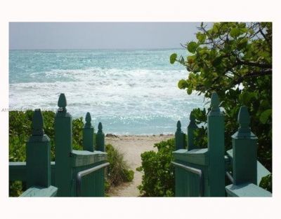 5401 Collins Ave, Unit 209, Miami Beach, FL 33140 Photo