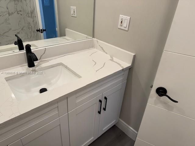 5401 Collins Ave, Unit 209, Miami Beach, FL 33140 Photo