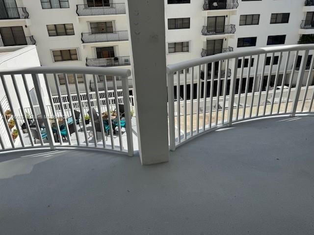 5401 Collins Ave, Unit 209, Miami Beach, FL 33140 Photo