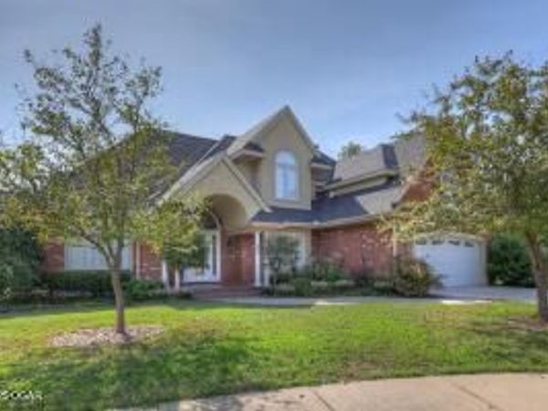 2820 Waters Edge, Joplin, MO 64801