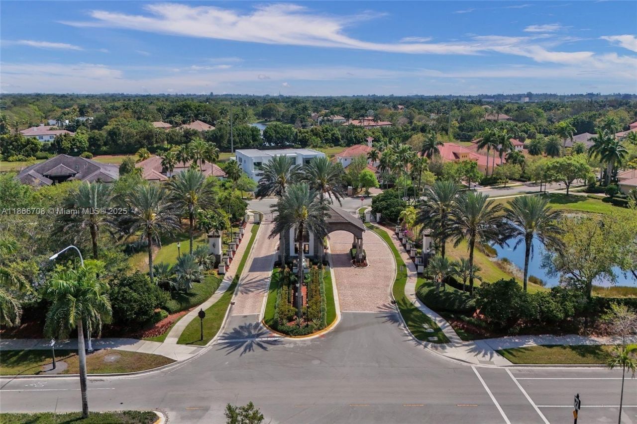 19068 Park Ridge St, Weston, FL 33332 Photo