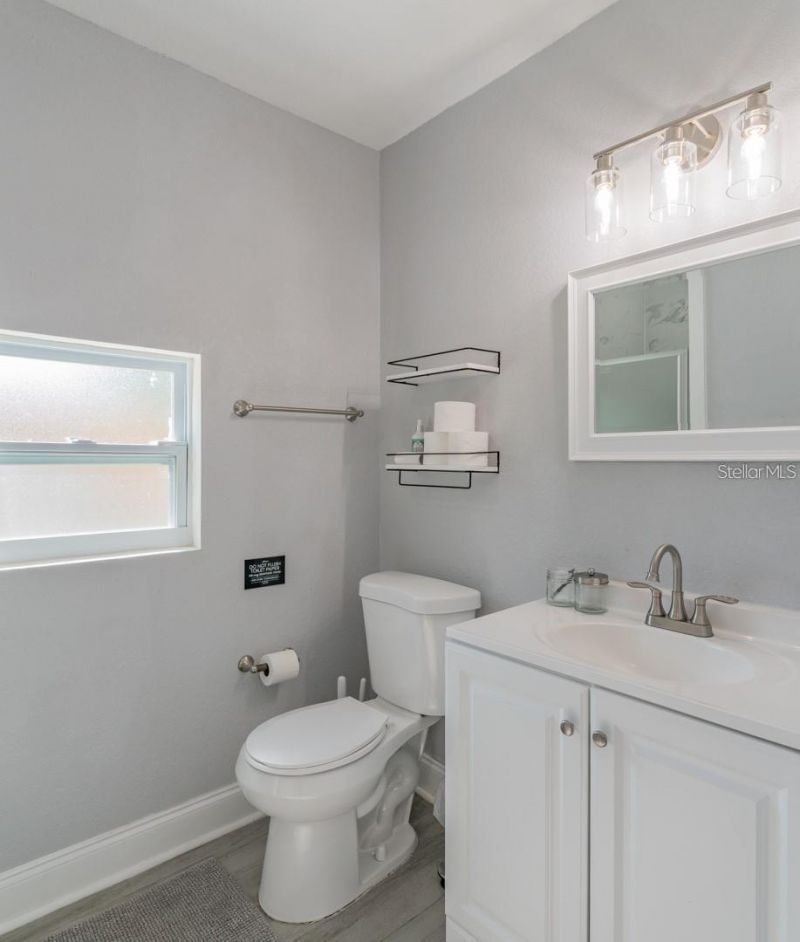 1668 28th Avenue N, Saint Petersburg, FL 33713 Photo