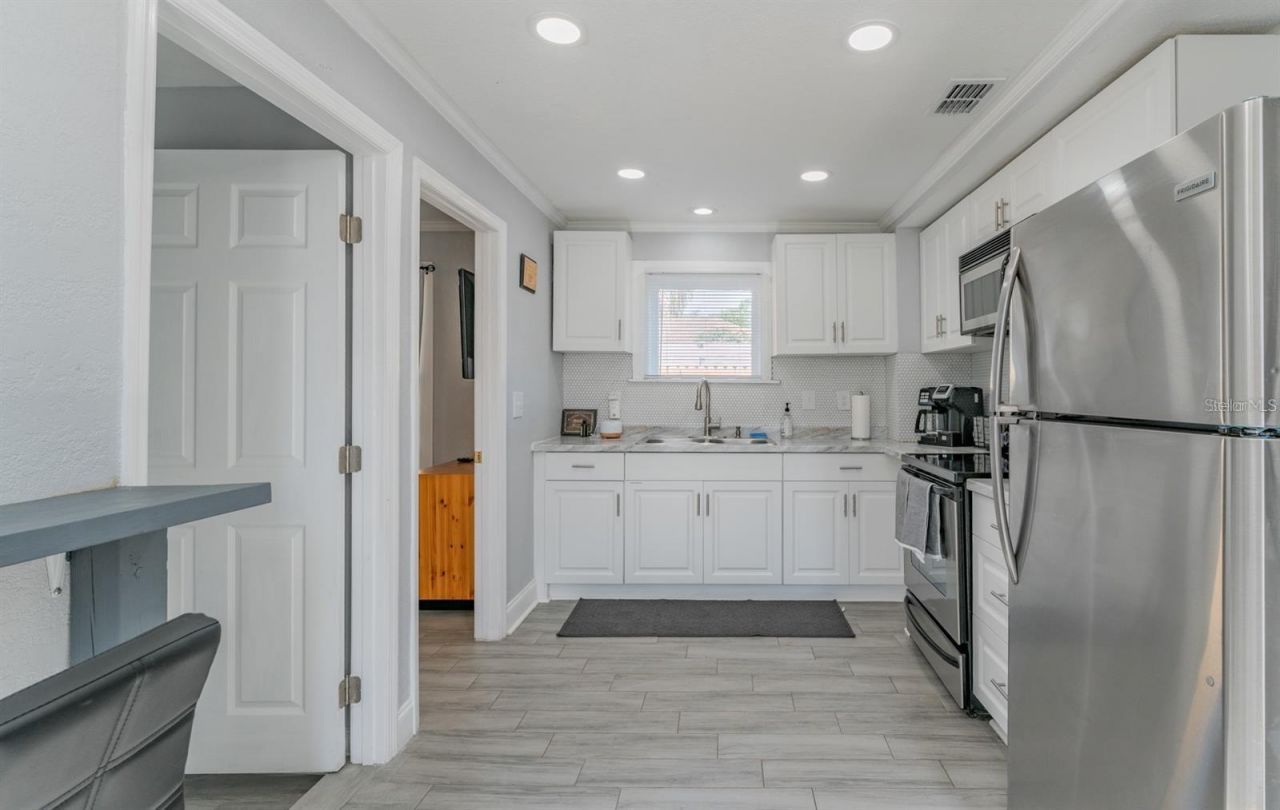 1668 28th Avenue N, Saint Petersburg, FL 33713 Photo