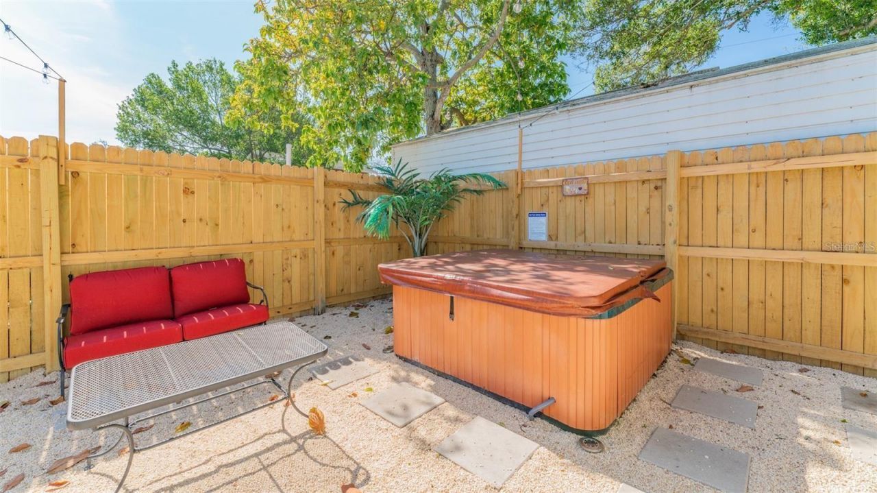1668 28th Avenue N, Saint Petersburg, FL 33713 Photo