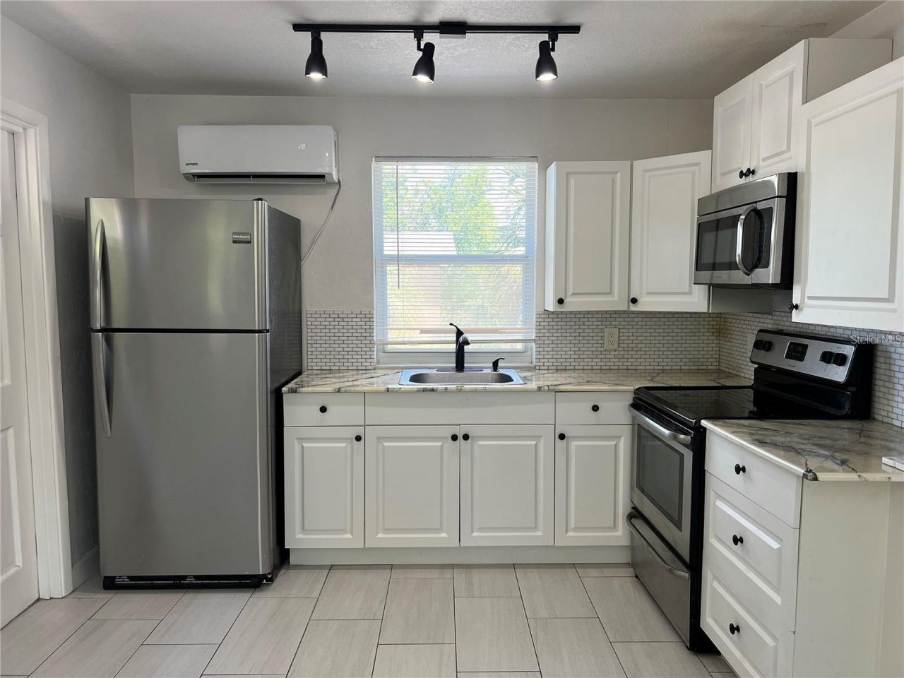 1668 28th Avenue N, Saint Petersburg, FL 33713 Photo