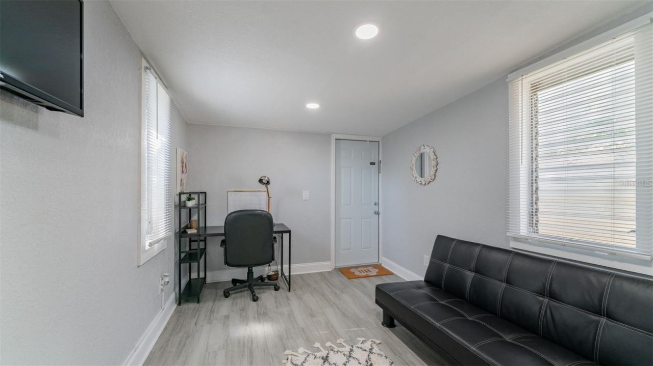 1668 28th Avenue N, Saint Petersburg, FL 33713 Photo