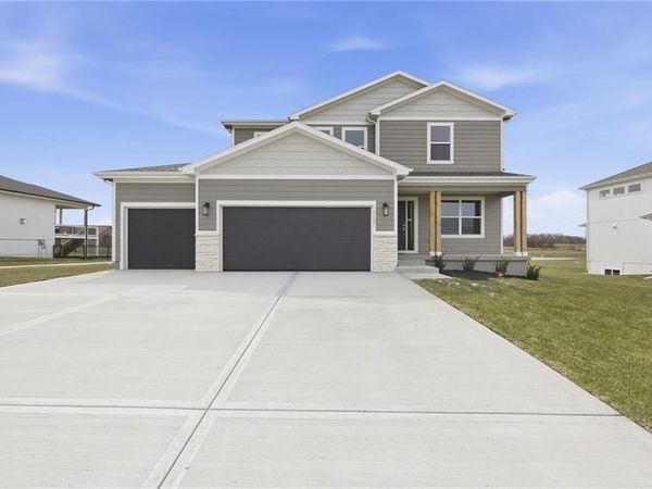 18681 W 193rd Street, Spring Hill, KS 66083