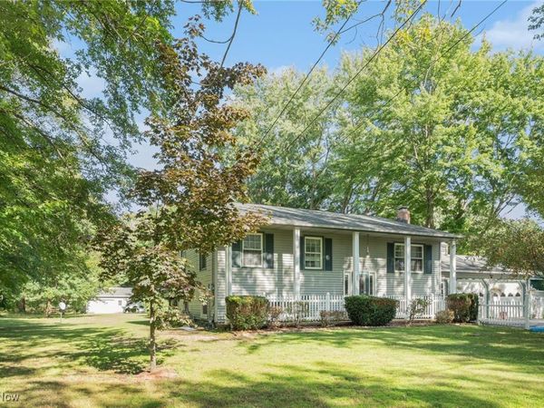 7032 Reed Road, Conneaut, OH 44030