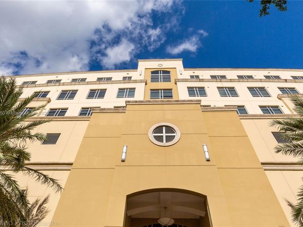135 San Lorenzo Ave, Unit 150, Coral Gables, FL 33146