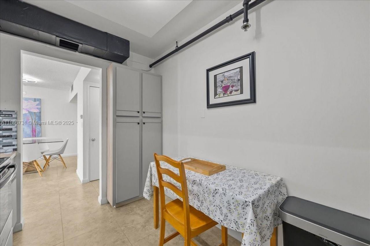 20515 E Country Club Dr, Unit 746, Aventura, FL 33180 Photo