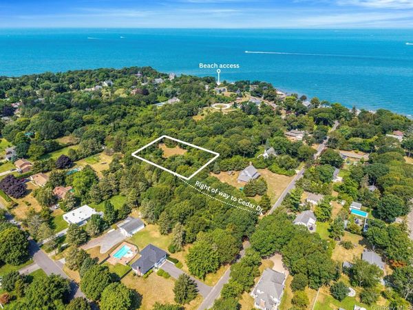 702 Cedar Drive, East Marion, NY 11939