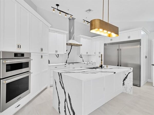 9485 E Maiden Ct, Vero Beach, FL 32963