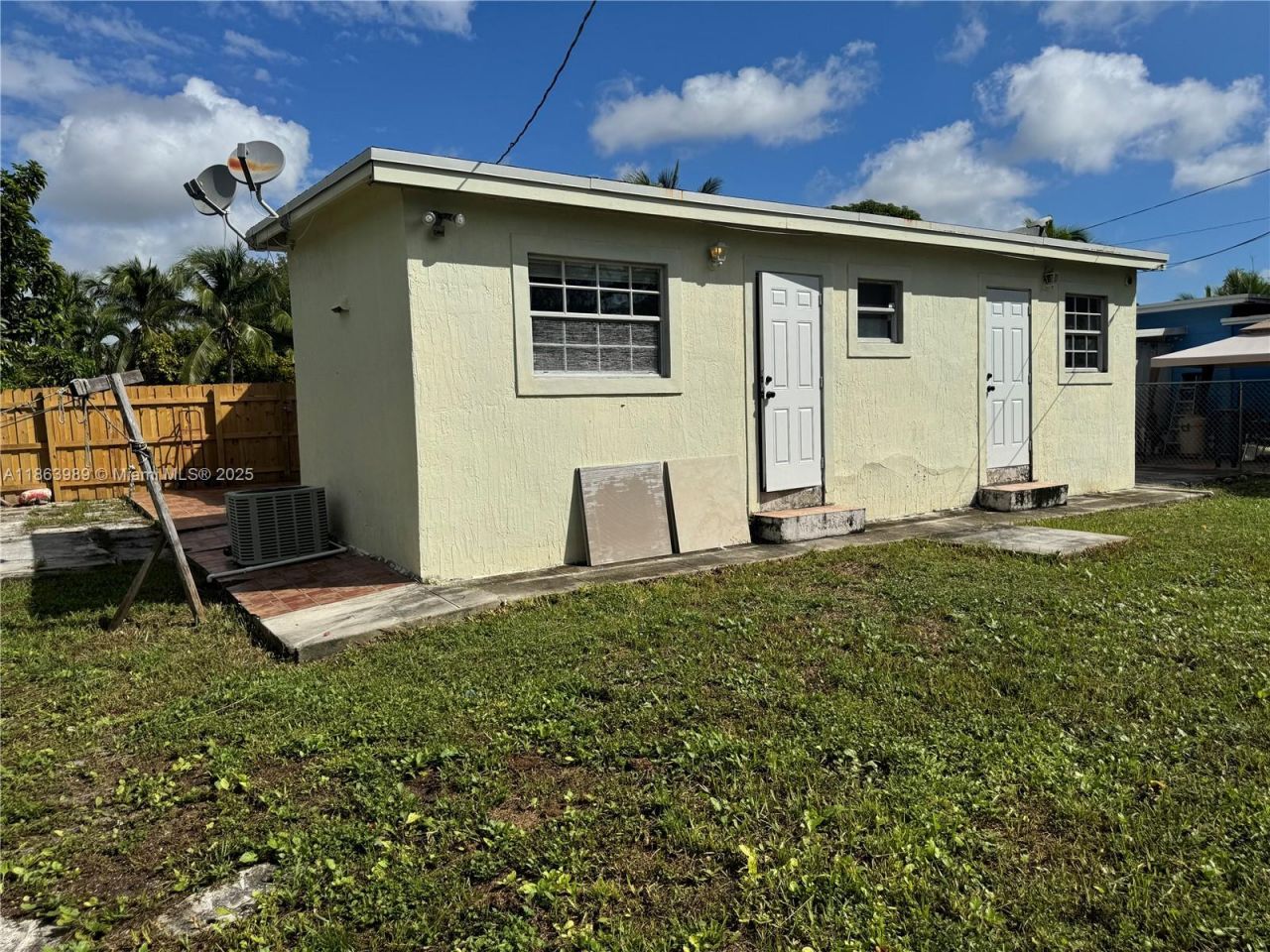 1178 NW 105th Ter, Miami, FL 33150 Photo