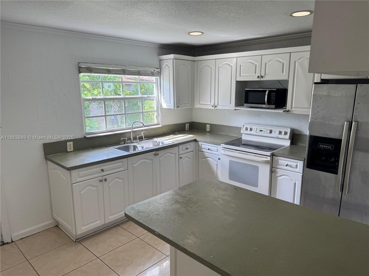 1178 NW 105th Ter, Miami, FL 33150 Photo