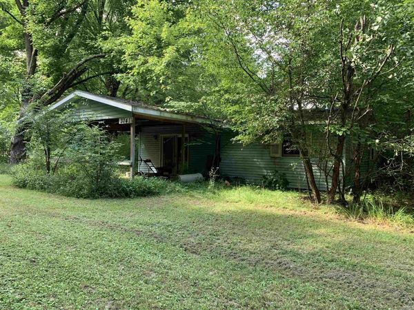 3741 N Thorn Road, Walkerton, IN 46574