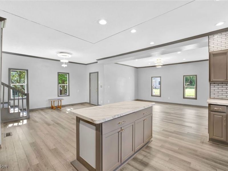 121 Lake Street, Akron, OH 44301 Photo 12