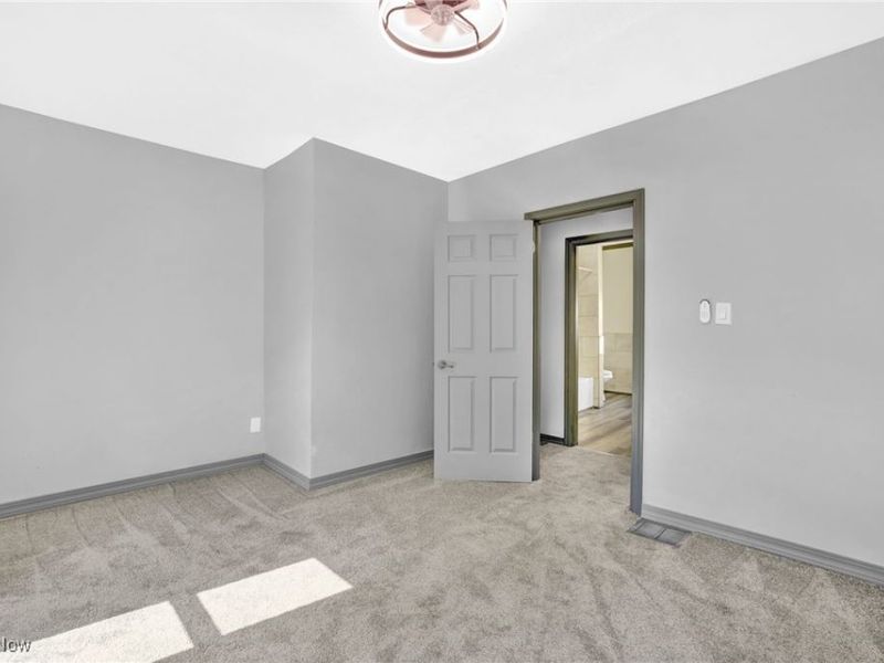 121 Lake Street, Akron, OH 44301 Photo 22