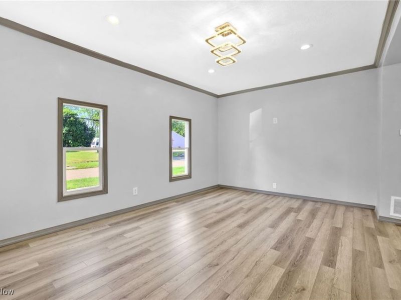 121 Lake Street, Akron, OH 44301 Photo 6