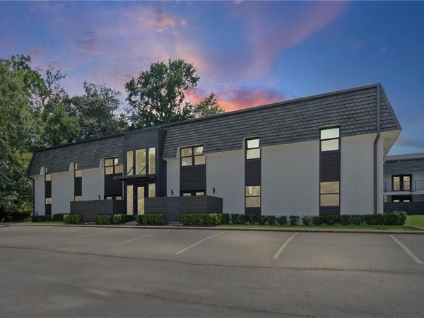 3655 Old Shell Road, Mobile, AL 36608