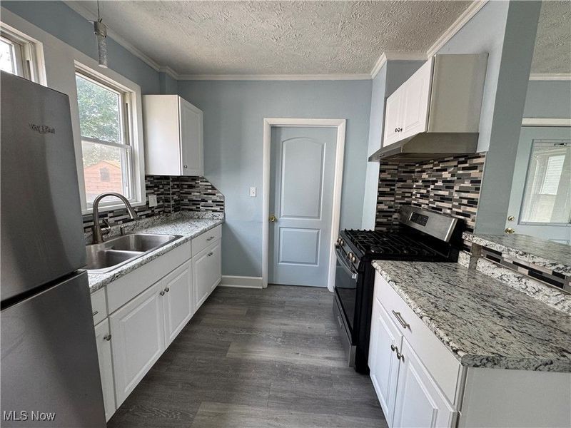 157 Henry Street, Akron, OH 44305 Photo 15