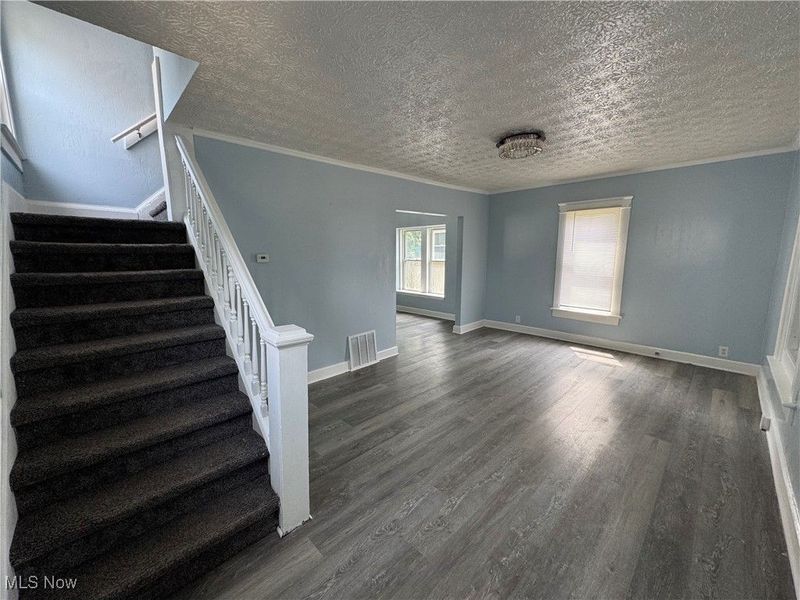 157 Henry Street, Akron, OH 44305 Photo 5