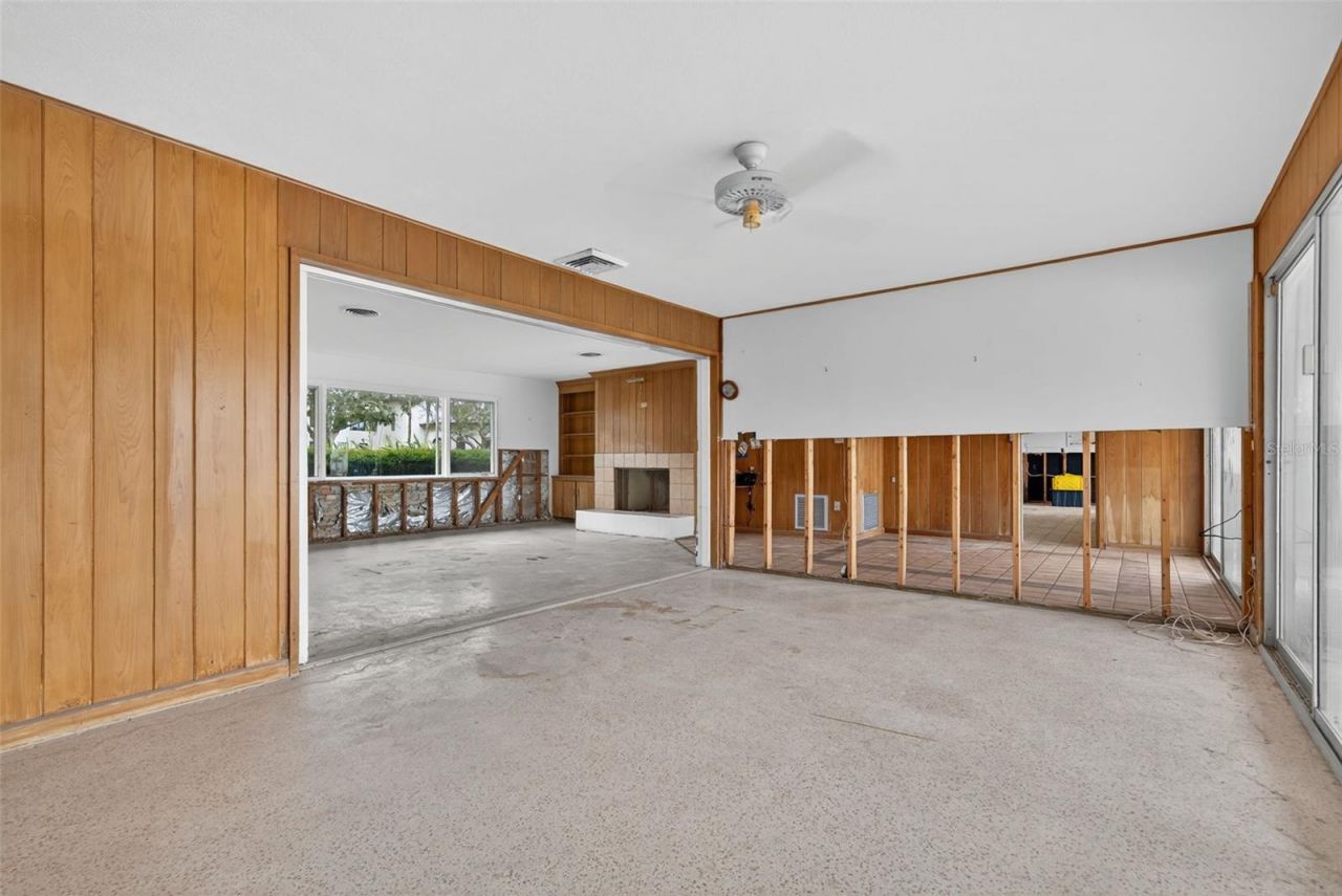 377 S Shore Drive, Sarasota, FL 34234 Photo