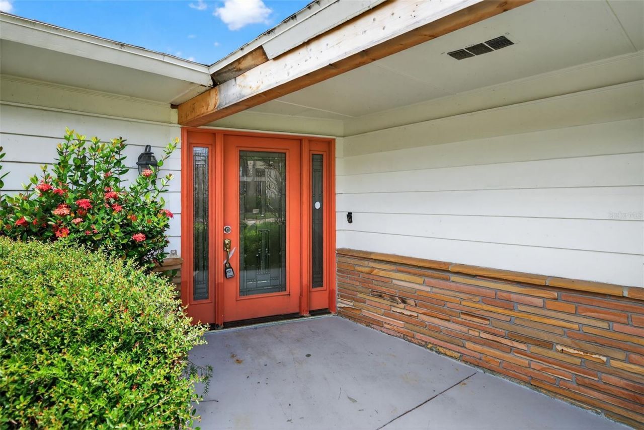 377 S Shore Drive, Sarasota, FL 34234 Photo