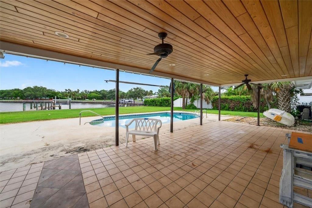 377 S Shore Drive, Sarasota, FL 34234 Photo