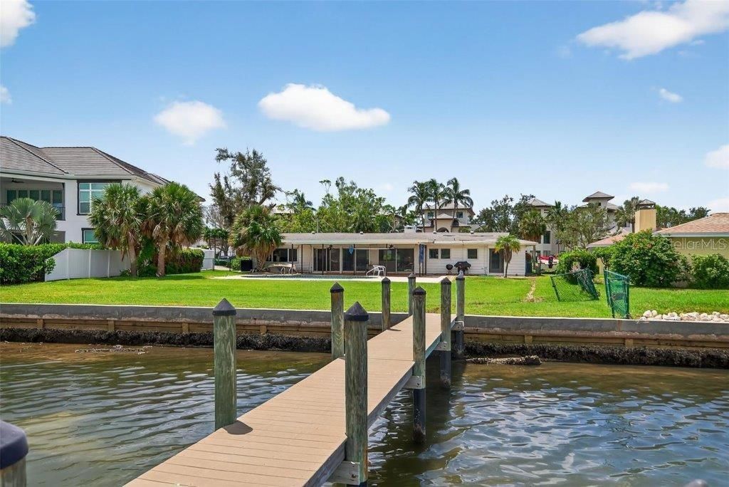 377 S Shore Drive, Sarasota, FL 34234 Photo