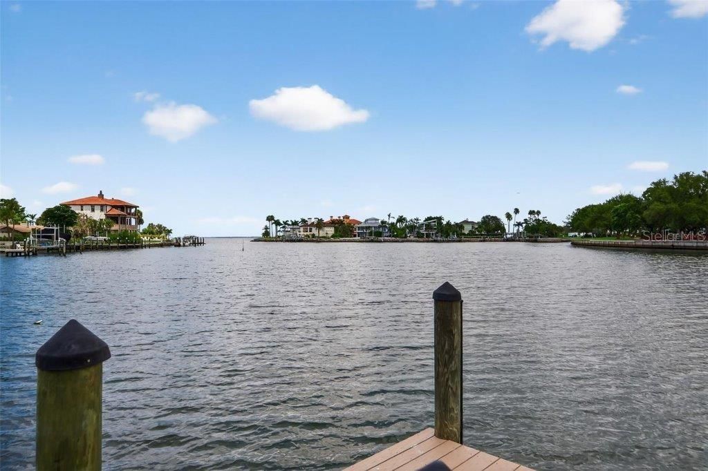 377 S Shore Drive, Sarasota, FL 34234 Photo