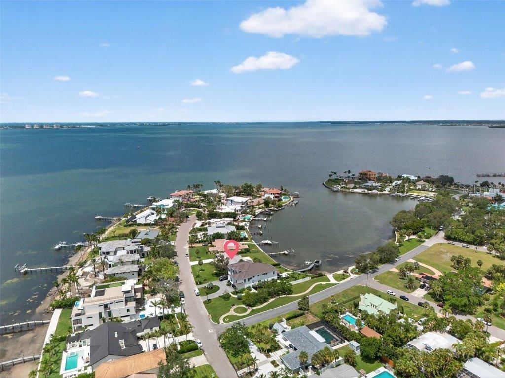 377 S Shore Drive, Sarasota, FL 34234 Photo