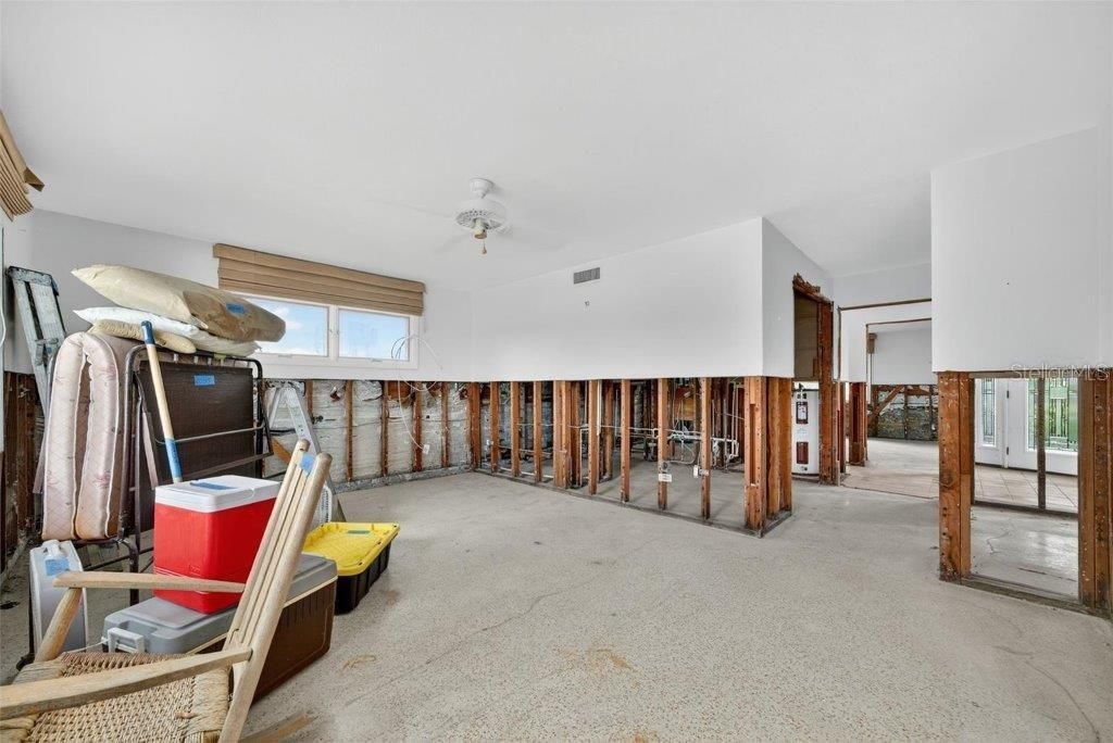 377 S Shore Drive, Sarasota, FL 34234 Photo