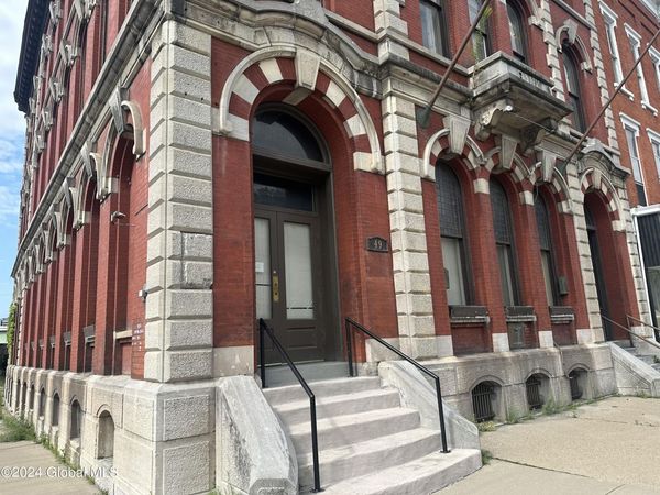 49 E Main Street, Amsterdam, NY 12010